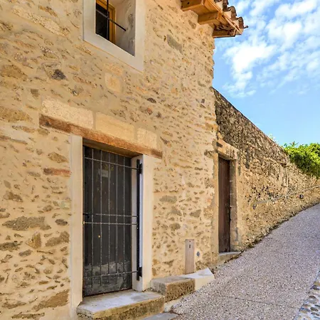 1 Bedroom Stunning In Villeneuve-les-Avignon